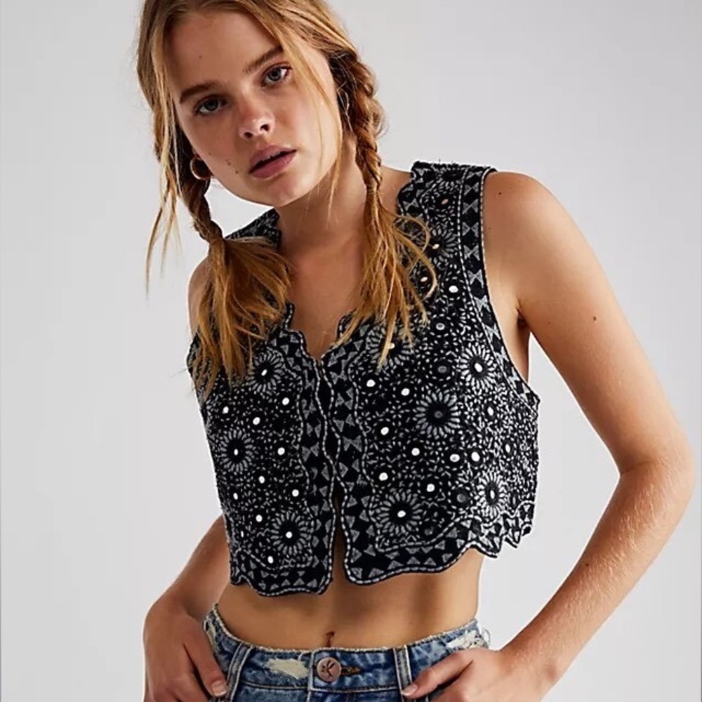 NWOTS FREE PEOPLE MARIGOLD VEST (L)